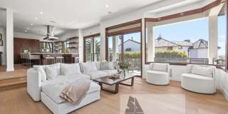 Elevated Living in Newport Heights Gallery 10