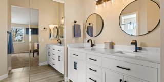 Fully Furnished Modern Home With Great Location Gallery 21