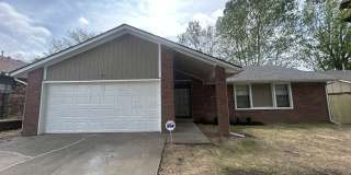 306 E 24th Ct Gallery 1