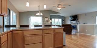 Eagle Crossing w/ Mountain Views Gallery 16