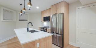 847 W Wellington Gallery 6