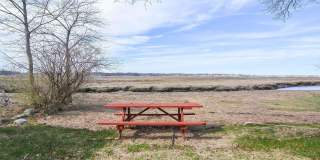 7 Williams Street Gallery 24