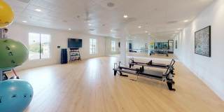 The Plaza at Sherman Oaks Gallery 17