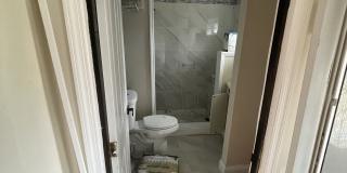 210 West 5th Street Gallery 7