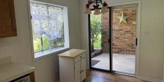 986 West Court Gallery 7