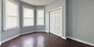 Updated 3 Bedroom 1.5 Bath Townhome w/ Paved Yard + Washer & Dryer Gallery 25
