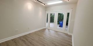 Room in 6 Bedroom Home at Henslowe Dr Gallery 39