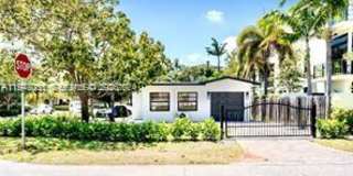 1615 Northeast 9th Street Gallery 1