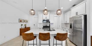 4349 Veleiros Ave Gallery 1