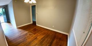 3/1 Brick Home Near USA Campus w/ Carport & Fenced-In yard 3/1 Brick Home Near USA Campus w/ Carport & Fenced-In yard Gallery 9