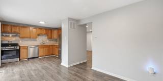 Conveniently located near shopping, dining, parks, and everything Northern Virginia has to offer. Gallery 8