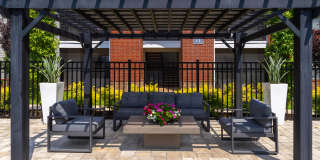 The Avenue Gallery 21