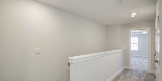 3/2.5 Townhome Close to Southpoint w/ Garage! Gallery 16