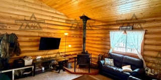 Charming Cabin – 2BR Home with Wood Stove - Dog Friendly Gallery 5