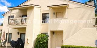 Large 2 bedroom condo on the first floor Gallery 1