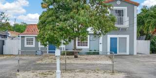 6761 SW 13th Ter Gallery 1