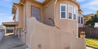 Spacious 3-Bedroom House in Oakland's Meadow Brook Gallery 22