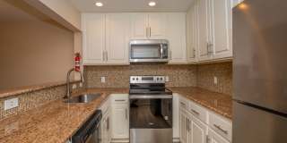 Dominion at Oak Forest Apartments Gallery 23