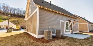 Single Family Home With Spacious Fenced Backyard! Gallery 11