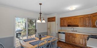 Charming 3 Bed, 2 Bath on Ward Street, Close to Universities Gallery 6