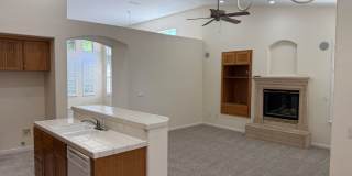 BEAUTIFUL SINGLE STORY 3+BD, 2.5 BA, & 3 CAR GARAGE! Gallery 11