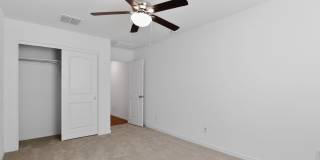 Spacious 3BR House in Buckeye Gallery 12