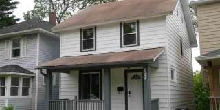 AVAILABLE JUNE 2026 - Renovated 3 Bed 1 Bath Home in East Duluth Gallery 1