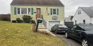 341 Truman Street Gallery 1