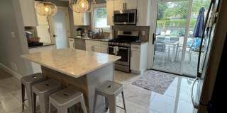 259 Roosevelt Avenue Gallery 5