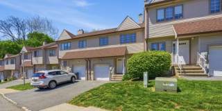11 Deer Hill Ct Gallery 1