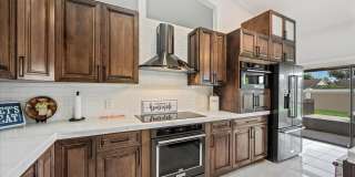 1654 Farmington Circle Gallery 8