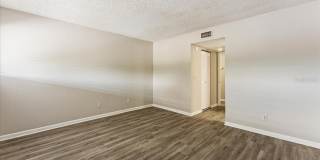 6332 NEWTOWN CIRCLE Gallery 20