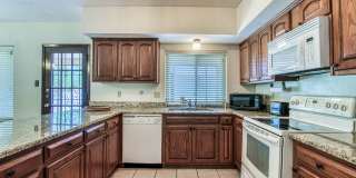 Beautiful 1-story southwestern-style home in west El Paso Gallery 42