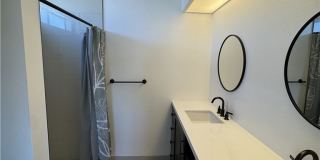 8435 Columbus Avenue Gallery 16