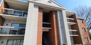 Great Two Bedroom Condo Available - 1010-5 Blueridge Dr. Great Two Bedroom Condo Available - 1010-5 Blueridge Dr. Gallery 1