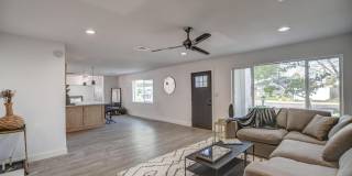 8349 E Columbus Avenue Gallery 21