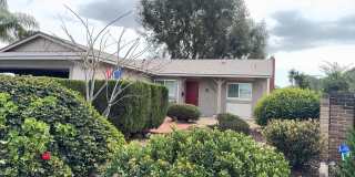 Beautiful Single-Story Home in the Desirable San Carlos Neighborhood Gallery 3