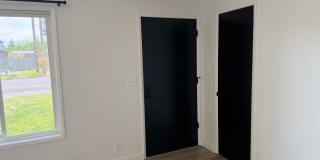 Updated 2 bedroom 1 bath duplex! Updated 2 bedroom 1 bath duplex! Gallery 36
