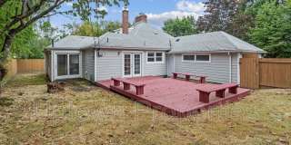 9520 SW Cypress St Gallery 1