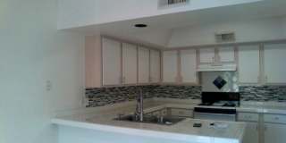Non age restricted townhome available    Valley Verde Townhome Green Valley Arizona Gallery 1