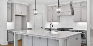 1625 N Main Street Gallery 14