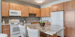 Oaks Landing 55+ Apartments - Senior & Affordable Housing Gallery 26