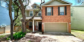 *MOVE IN SPECIAL* Charming 3BD/2.5BA With Deck — Loop 1604 & Potranco! Gallery 1