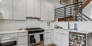 Stunning 2BR/2.5BTH Condo with Rooftop and RESERVED PARKING! Near HOWARD U! Gallery 8