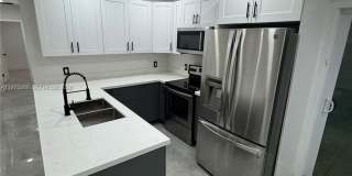 1270 NE 207th Ter Gallery 6