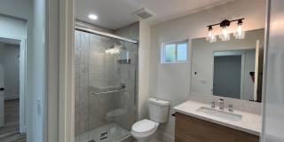 Brand New Remodel (2026)!! 5 Bedroom 3 Bathroom Home Near Campus!! Gallery 4