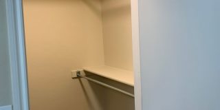 Remodeled 3 Bedroom near Moore Gallery 35