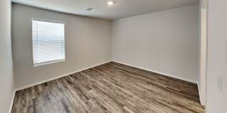 Brand New Stunning and Spacious 4 Bedroom 2 Bath Home in Mustang Schools Gallery 9