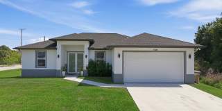 Newer 3/2 home all tile Gallery 1