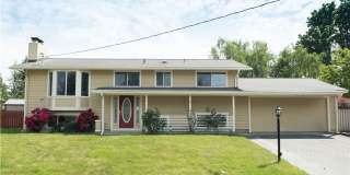 $3900 2520 SqFt, SFH/4BDR,2BA,office/Garage/RV parking For Rent Gallery 1
